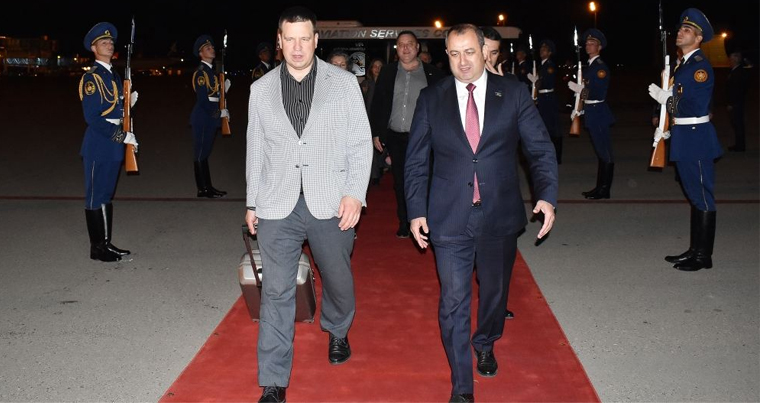 featured-image-405392