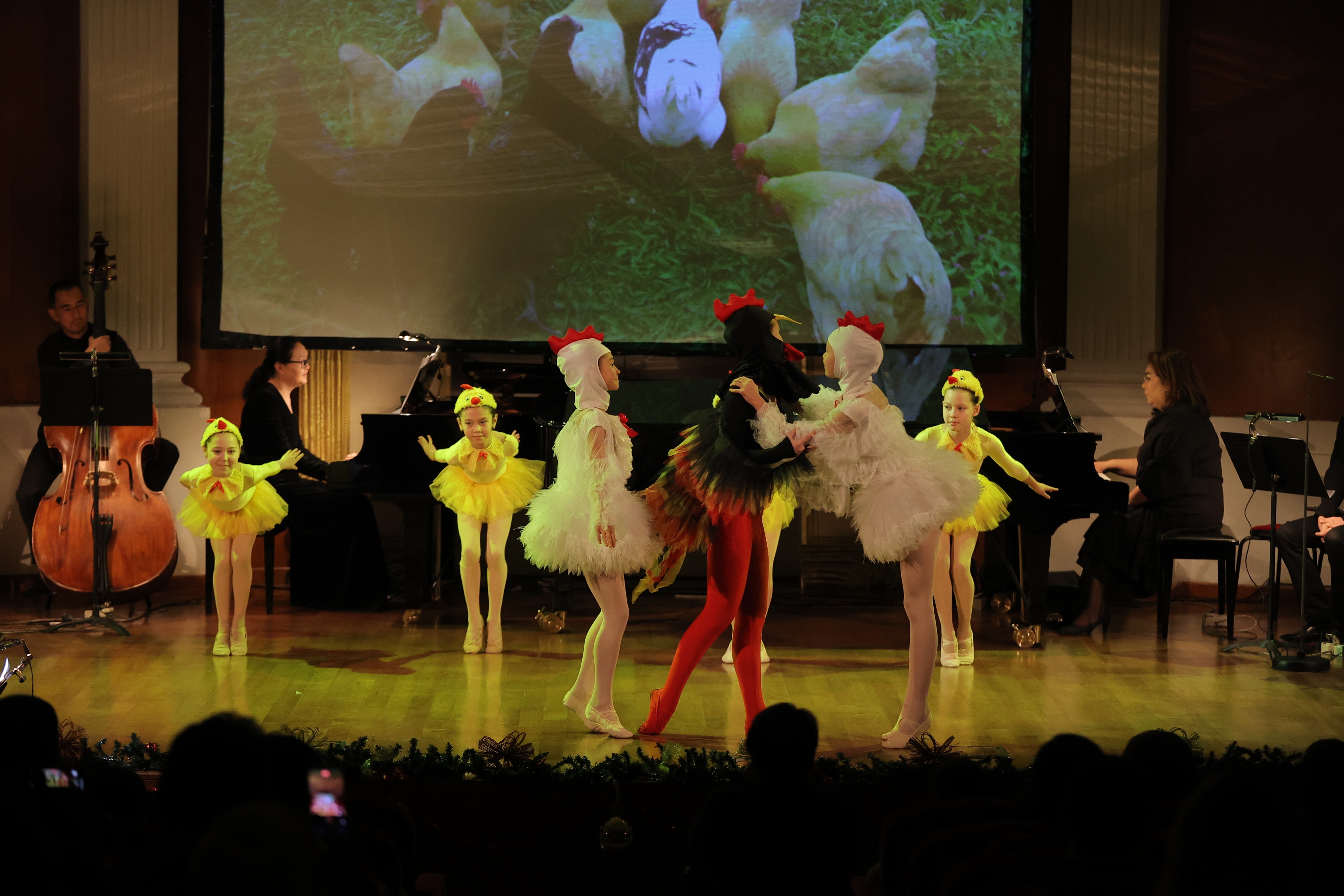 media-karanaval-zhivotnykh-v-astana-opera