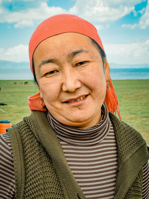 Национальность киргиз. Киргизы. Лицо киргизки. Люди из средней Азии. Киргизы люди.